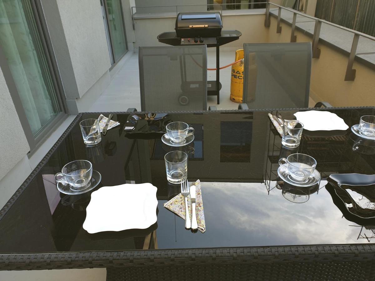 Luxury City Centre Apartment With Barbecue Grill Cluj-Napoca Exterior foto